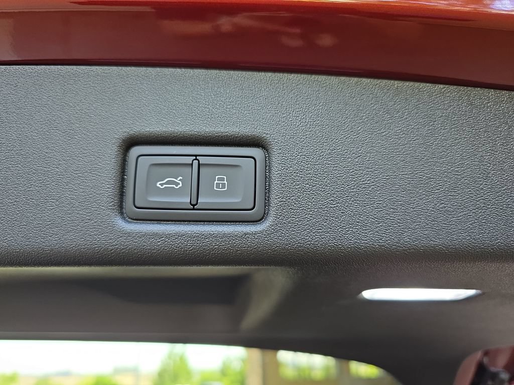 New 2026 Audi SQ5 Prestige AWD/4WD image 13