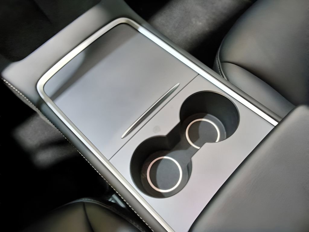 Used 2023 Tesla Model Y Long Range image 28
