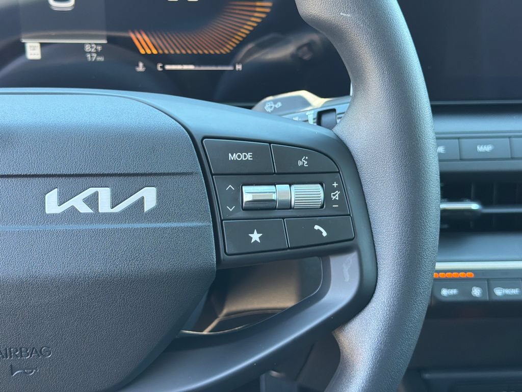 New 2026 Kia K4 FWD image 23