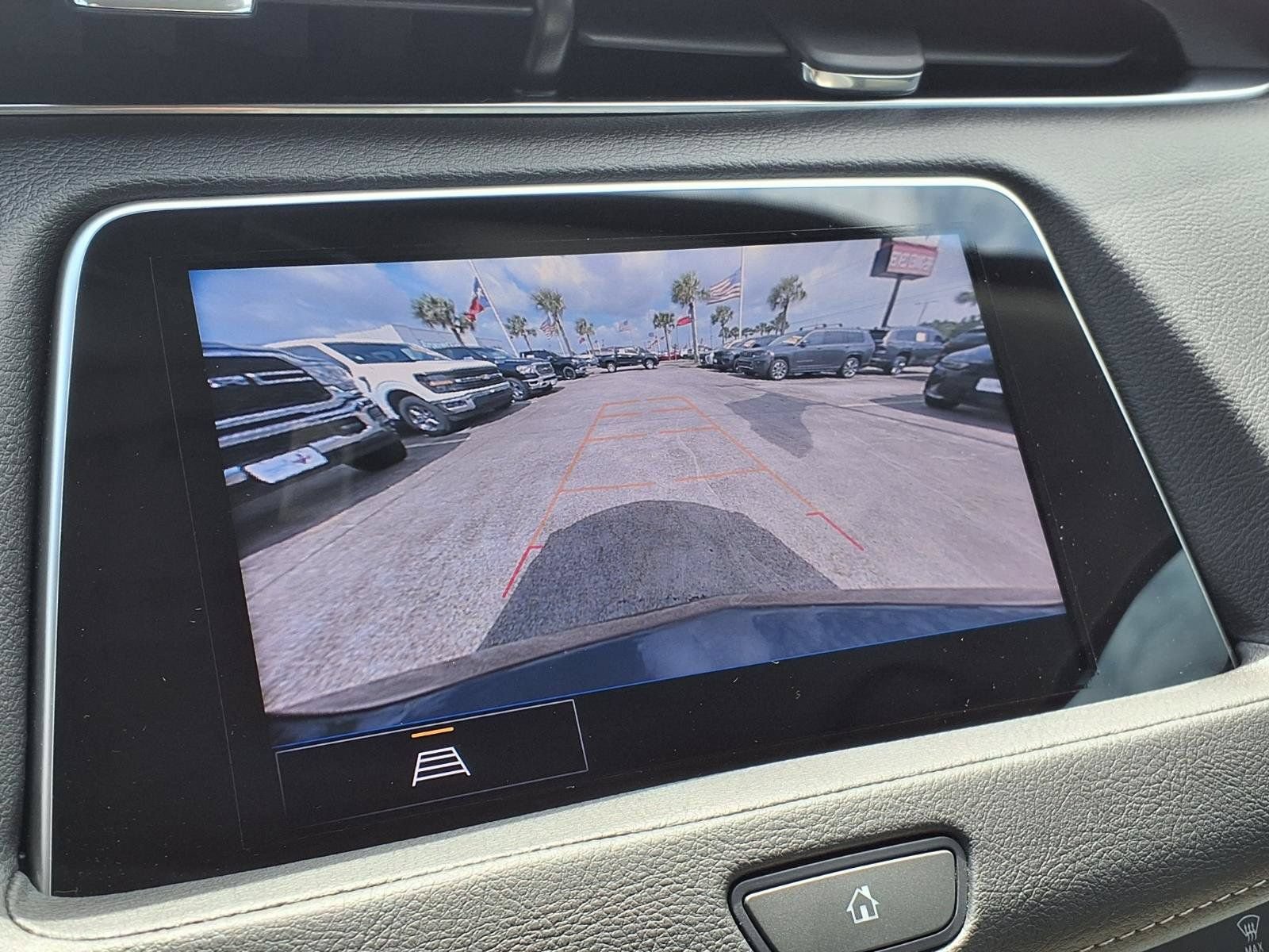 Used 2022 Cadillac XT4 Luxury FWD image 14