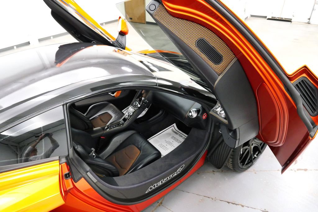 Used 2012 McLaren MP4-12C Coupe RWD image 25