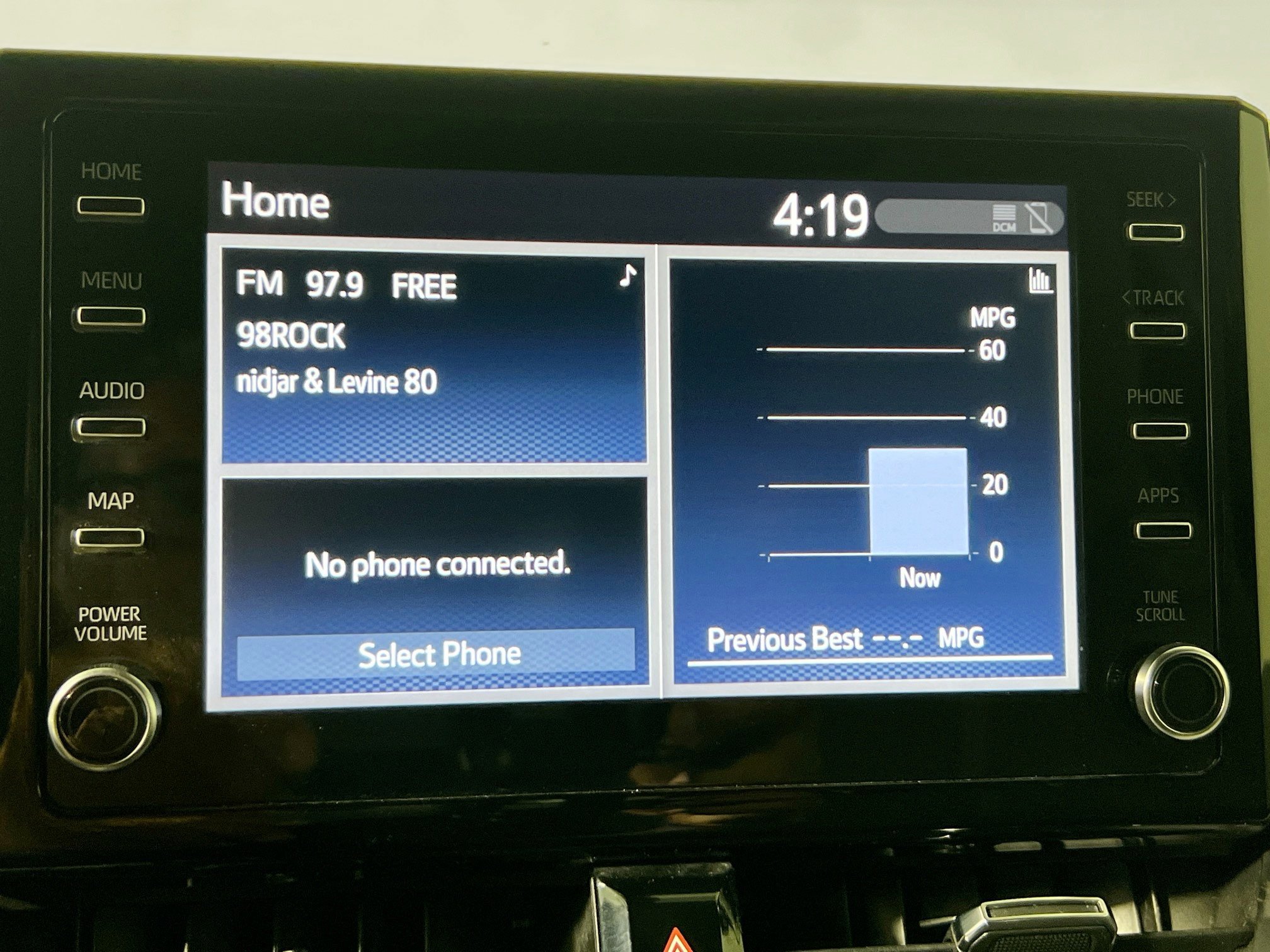 Used 2020 Toyota Corolla SE w/ SE Premium Package FWD image 27
