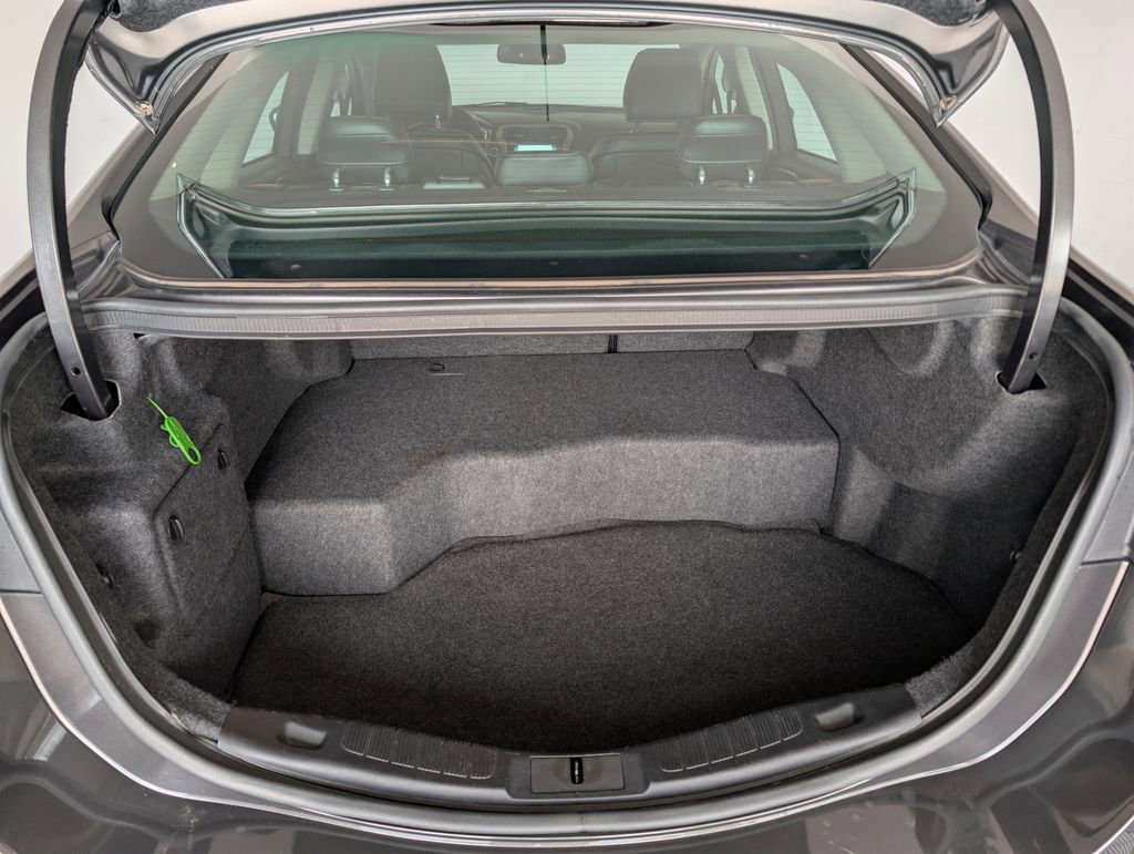 Used 2018 Ford Fusion SE w/ Equipment Group 602A FWD image 7