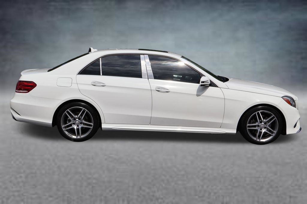 Used 2016 Mercedes-Benz E 350 4MATIC Sedan image 2
