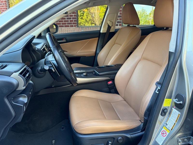 Used 2017 Lexus IS 300 AWD w/ Navigation System Package image 31