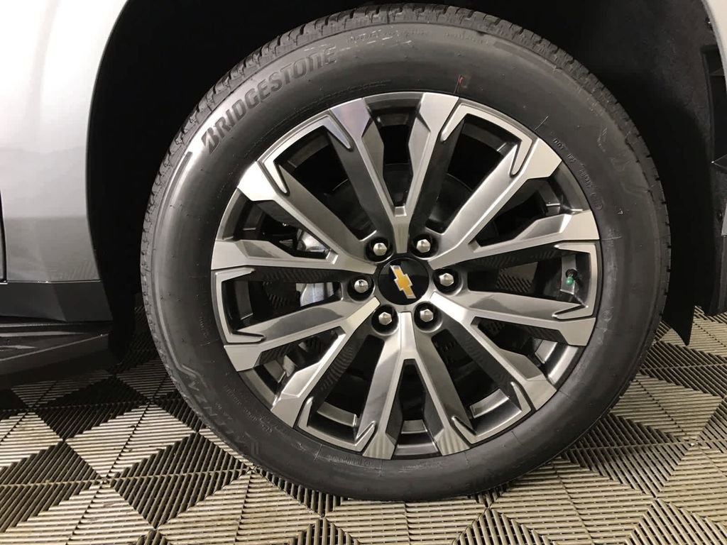 New 2026 Chevrolet Suburban High Country w/ Sun And Tow Package image 45