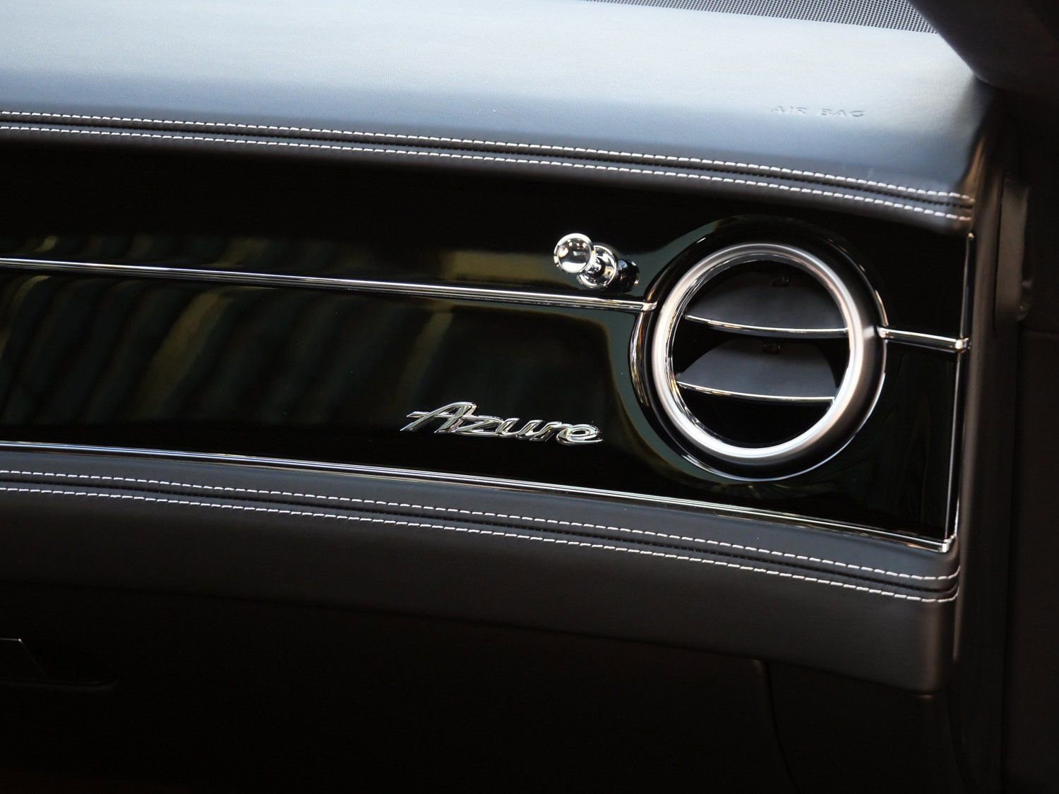 New 2026 Bentley Flying Spur Plug-In Hybrid AWD/4WD image 25