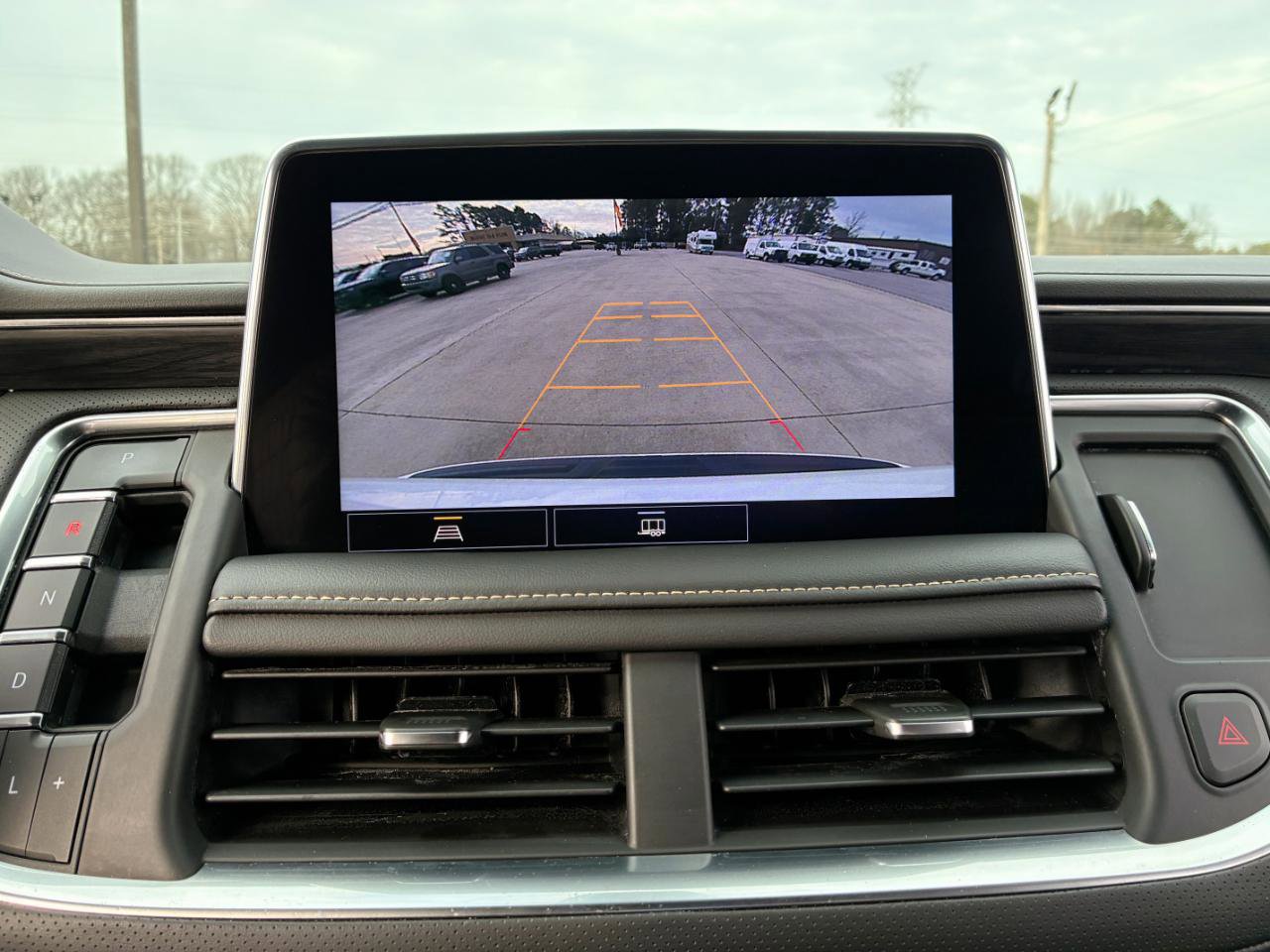 Used 2021 GMC Yukon XL SLT image 21