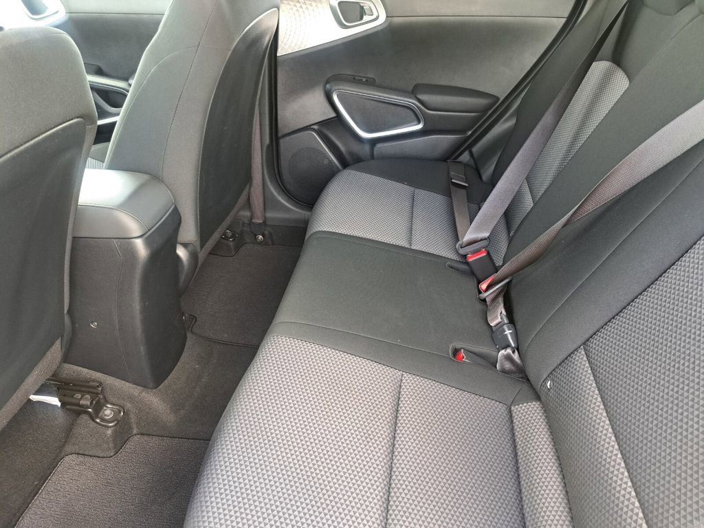 Used 2025 Kia Soul LX w/ LX Technology Package image 20