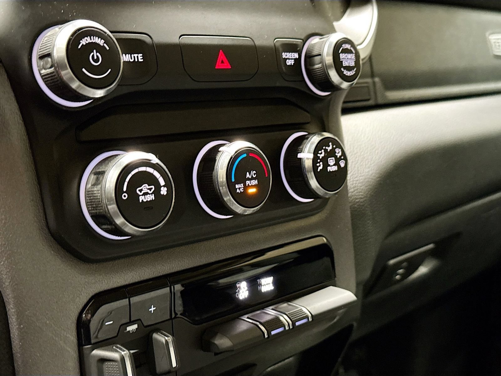 Used 2020 RAM 1500 Big Horn AWD/4WD image 19
