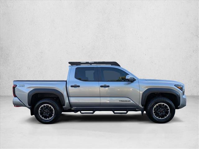 Used 2024 Toyota Tacoma TRD Off-Road w/ TRD Off Road Premium Package AWD/4WD image 4