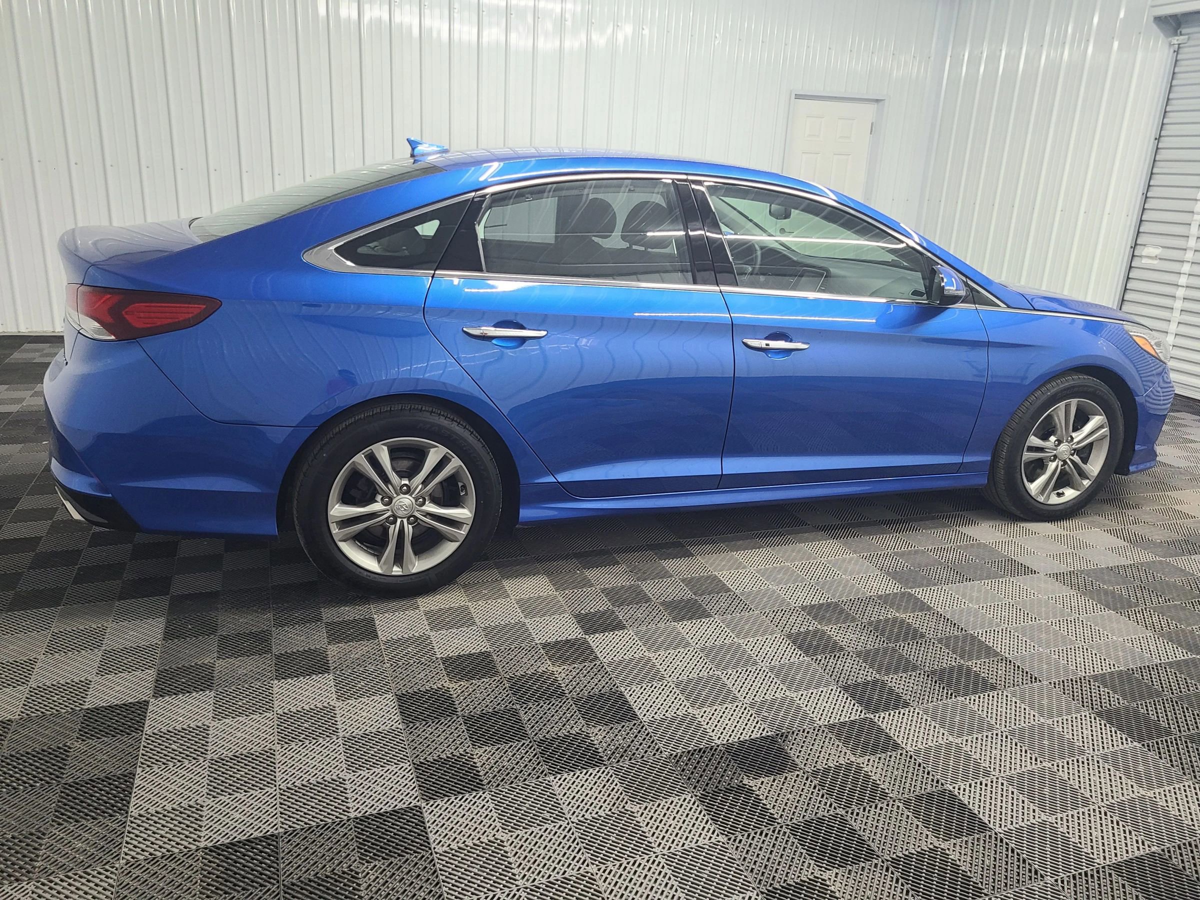 Used 2018 Hyundai Sonata Limited w/ Limited Ultimate Package 03 FWD image 12