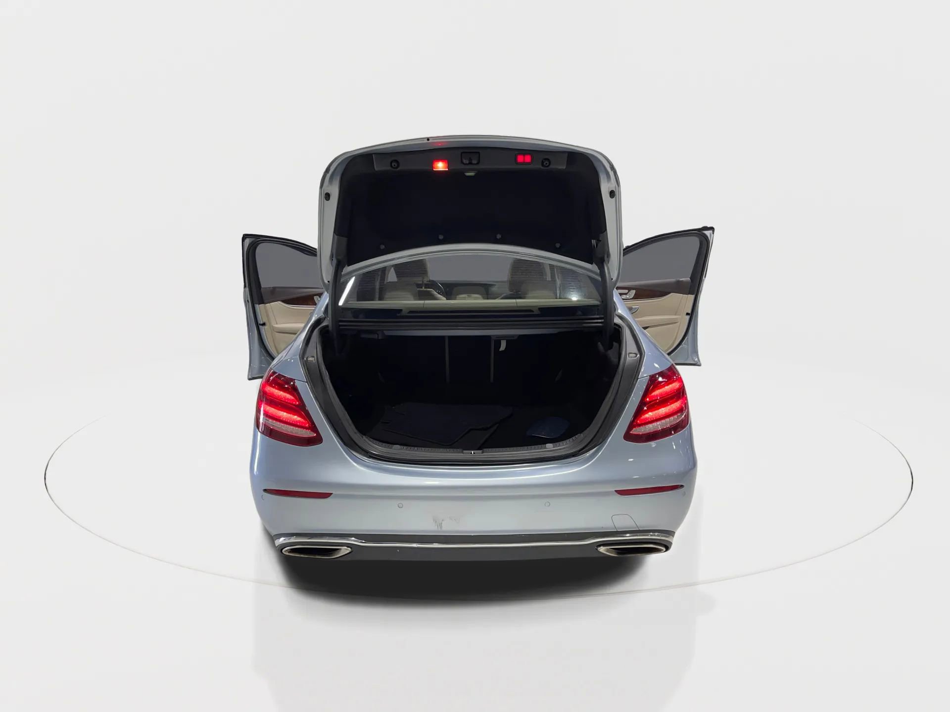 Used 2017 Mercedes-Benz E 300 4MATIC w/ Premium 1 Package image 50