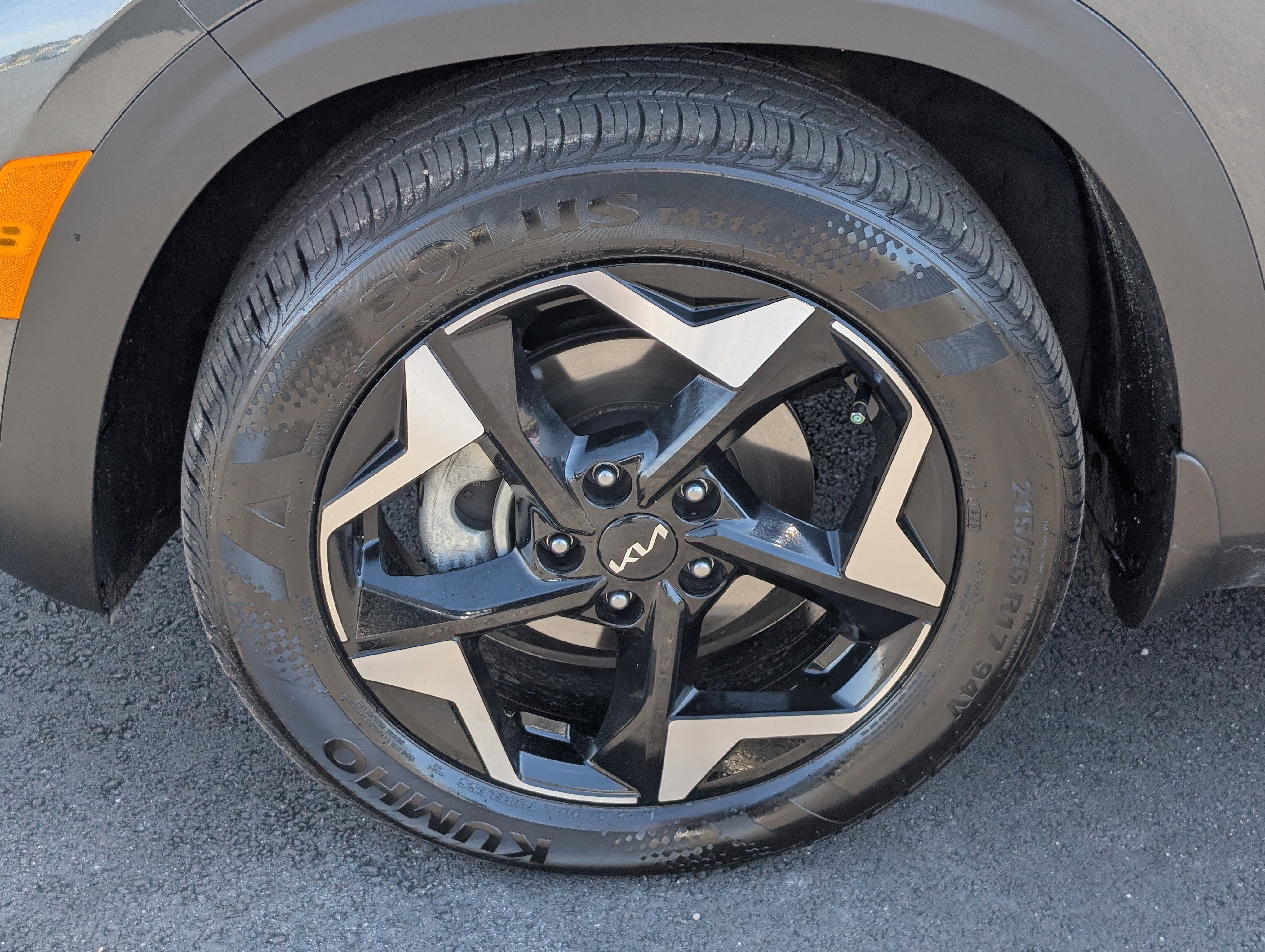 Used 2025 Kia Seltos S image 13