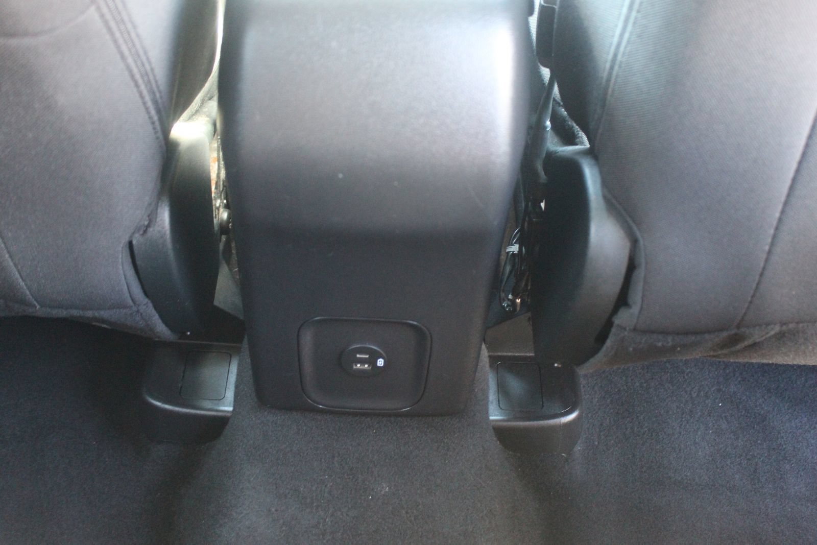 Used 2022 Ford Escape SE FWD image 14