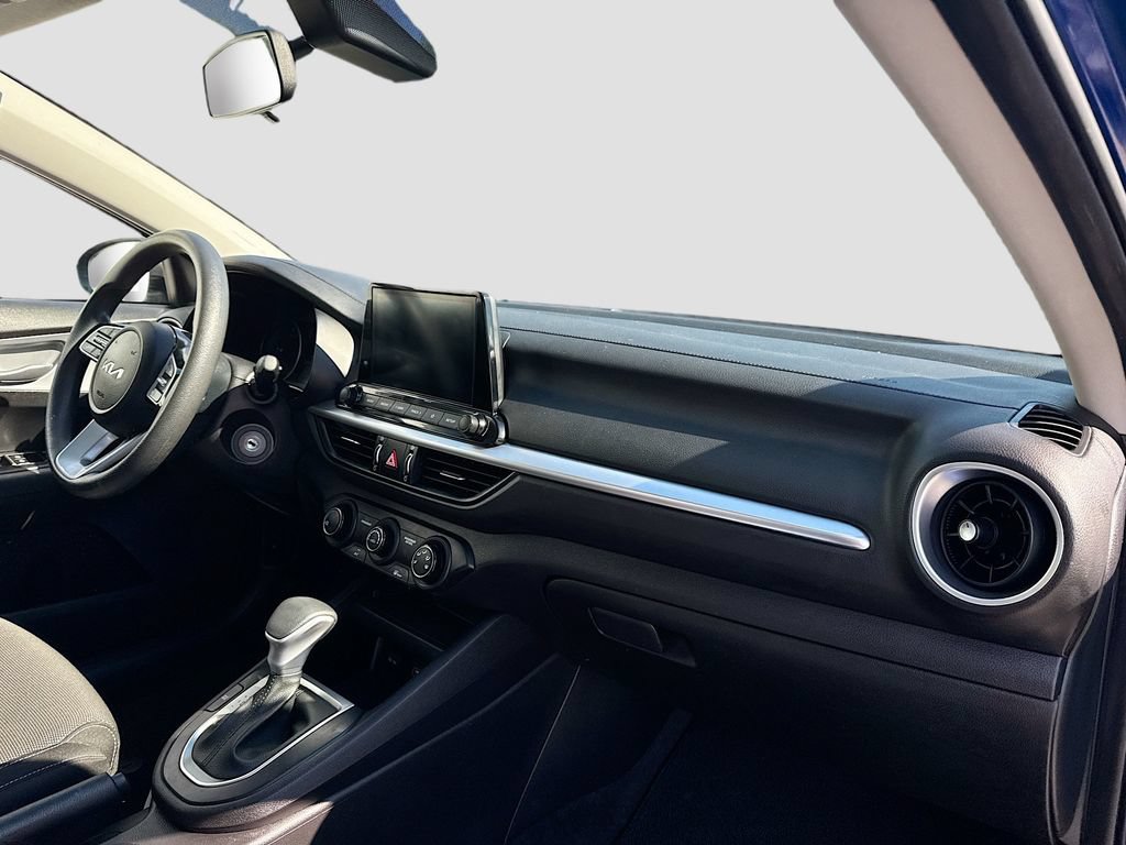 Certified 2023 Kia Forte LXS w/ LXS Technology Package FWD image 29