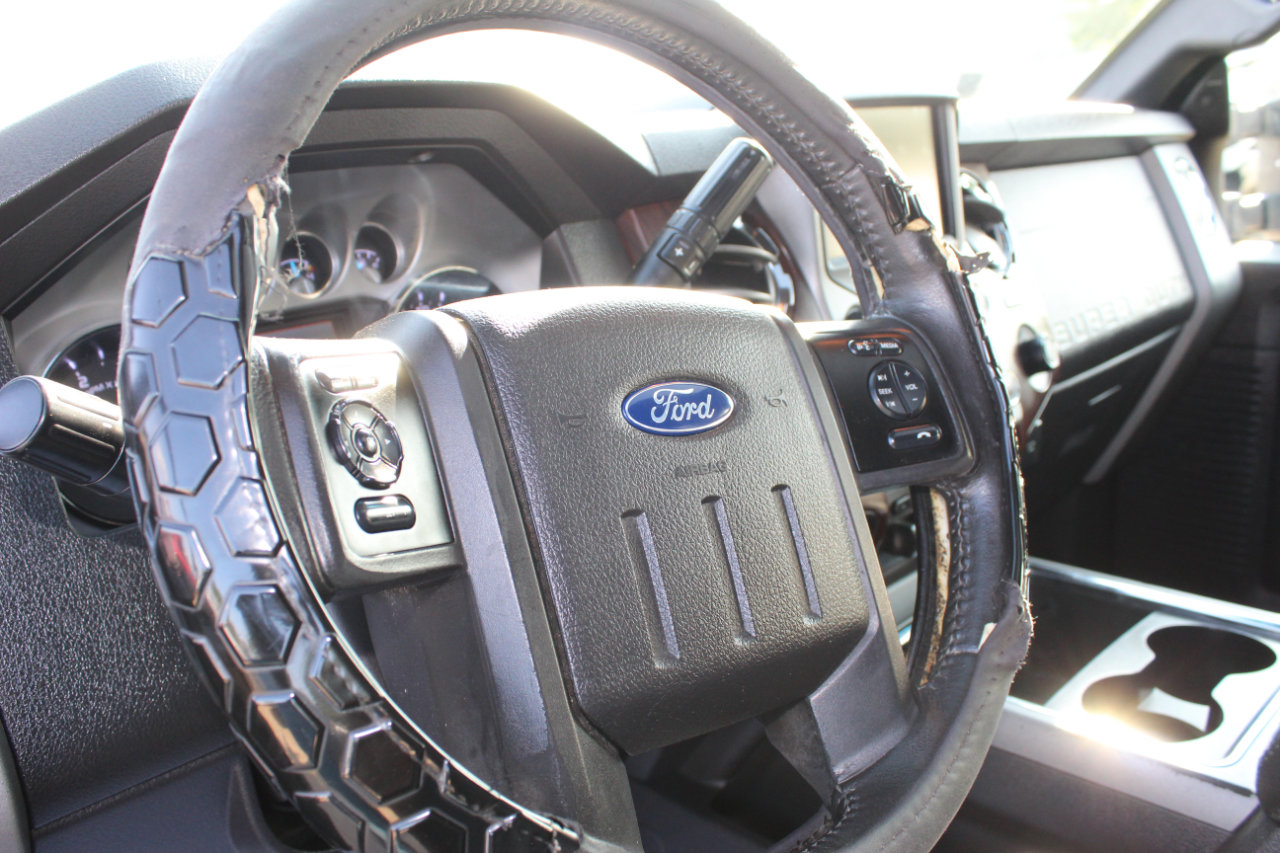 Used 2016 Ford F250 Lariat w/ Lariat Ultimate Package image 26