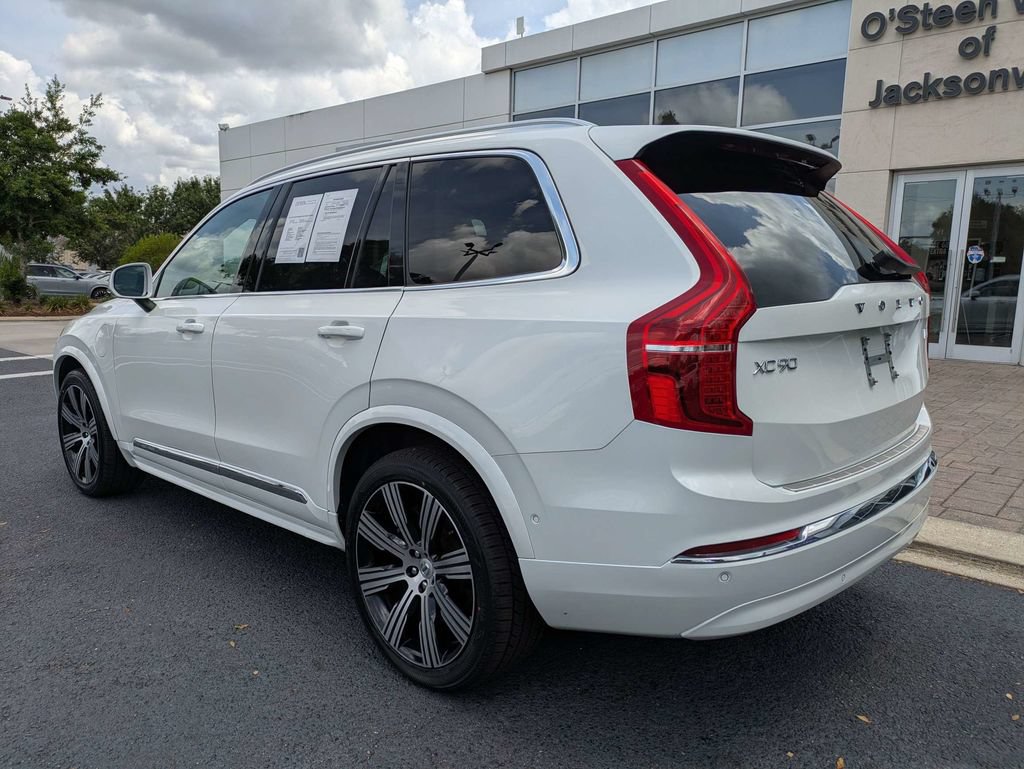 Used 2023 Volvo XC90 T8 Ultimate w/ Protection Package Premier AWD/4WD image 4