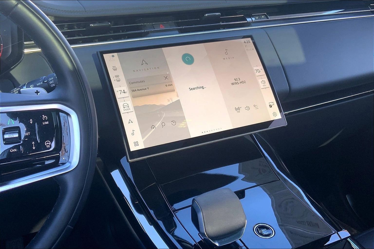 Used 2024 Land Rover Range Rover Sport SE image 6