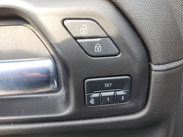 Used 2021 Chevrolet Silverado 1500 High Country AWD/4WD image 32