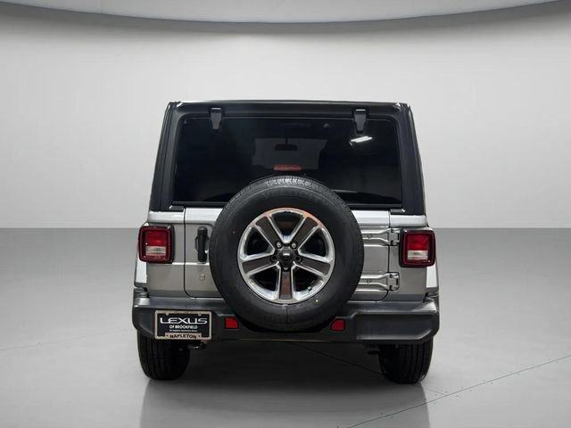 Used 2020 Jeep Wrangler Unlimited Sahara image 4