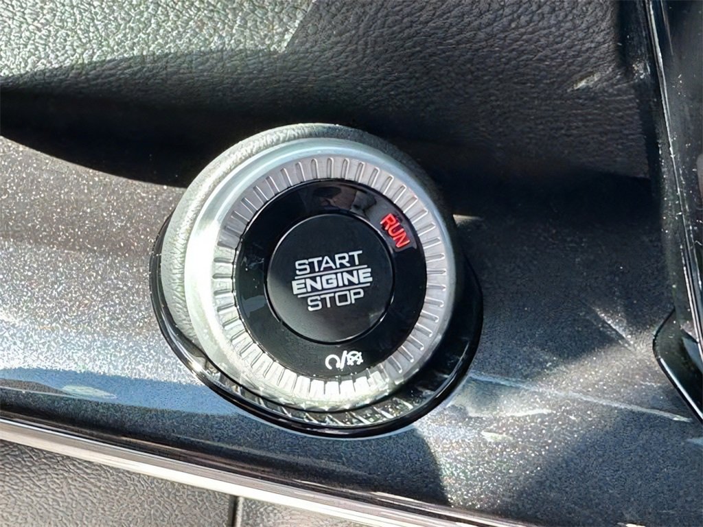 New 2024 Jeep Wagoneer 4WD w/ Premium Group I image 13