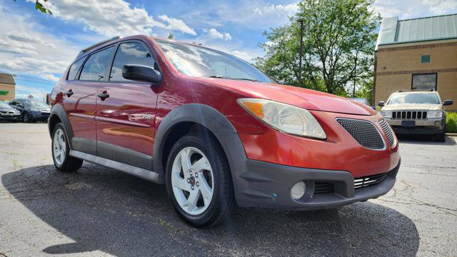 Used 2006 Pontiac Vibe w/ Sun And Sound Package FWD image 2