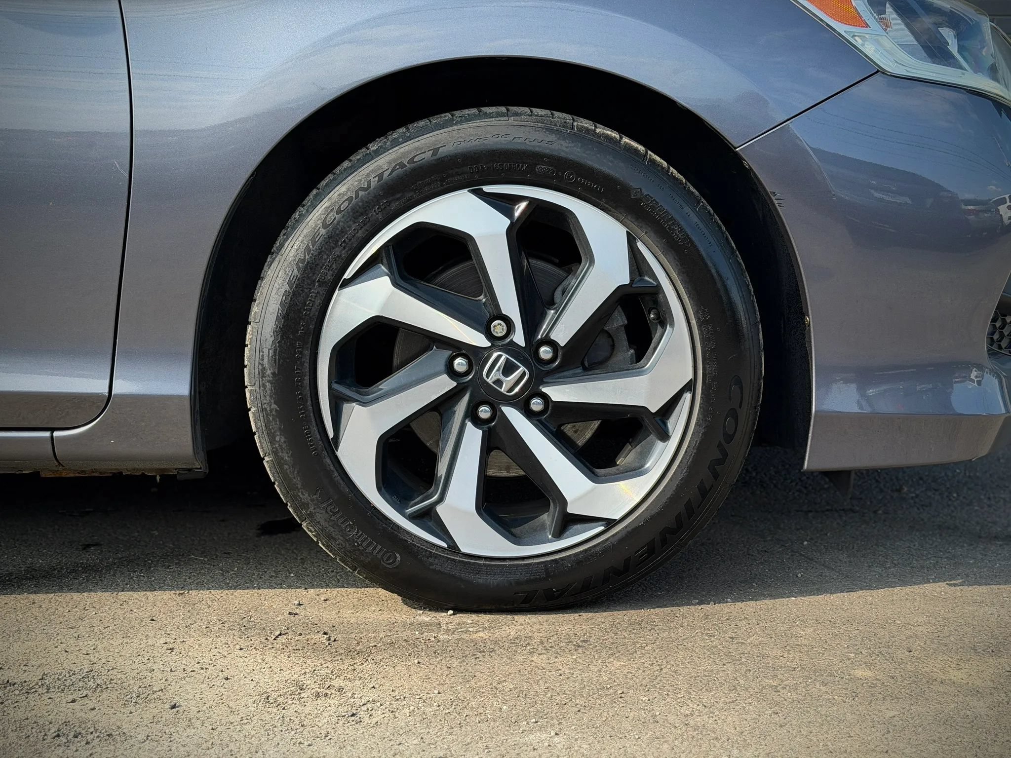 Used 2017 Honda Accord EX-L image 25