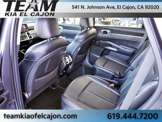 Certified 2022 Kia Sorento SX w/ Panoramic Sunroof Package AWD/4WD image 20
