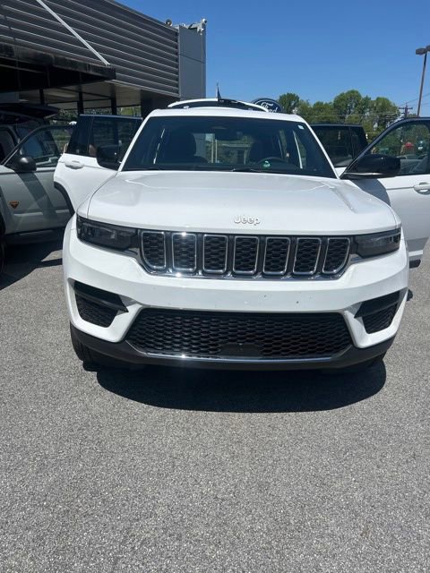 Used 2024 Jeep Grand Cherokee Laredo X 360° Tour