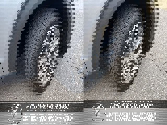 Used 2025 Ford Explorer Platinum w/ Ultimate Package image 10