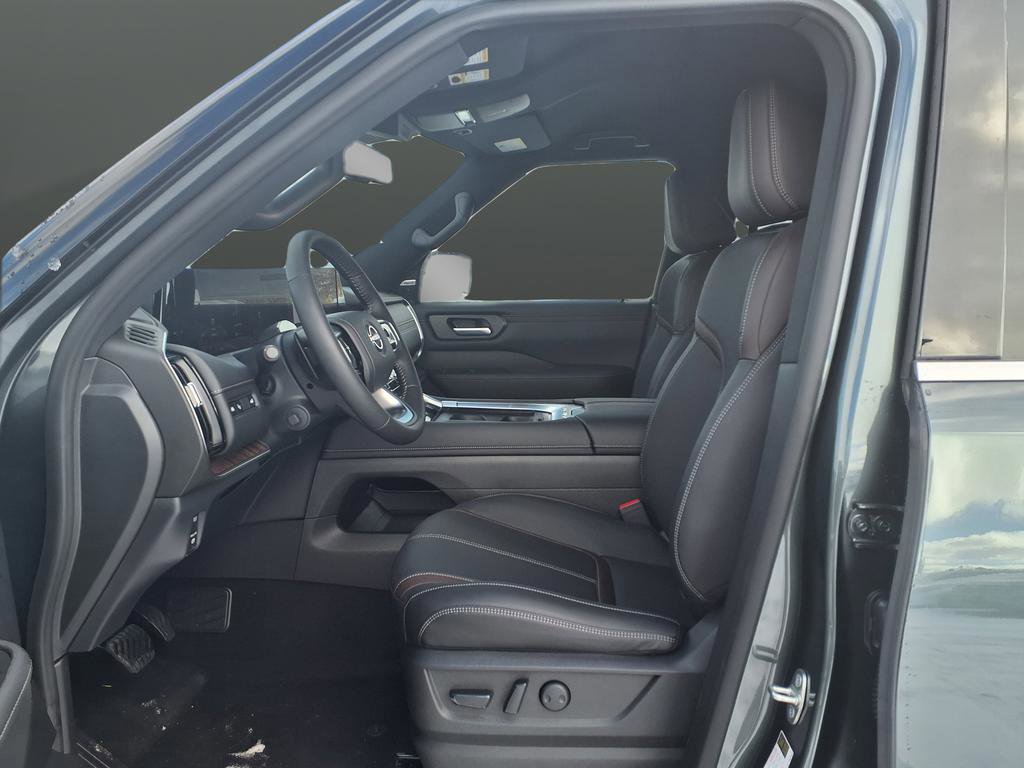 New 2026 Nissan Armada SL w/ Captain's Chari Seat Package AWD/4WD image 9