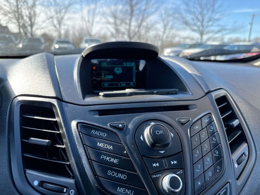 Used 2015 Ford Fiesta S image 14