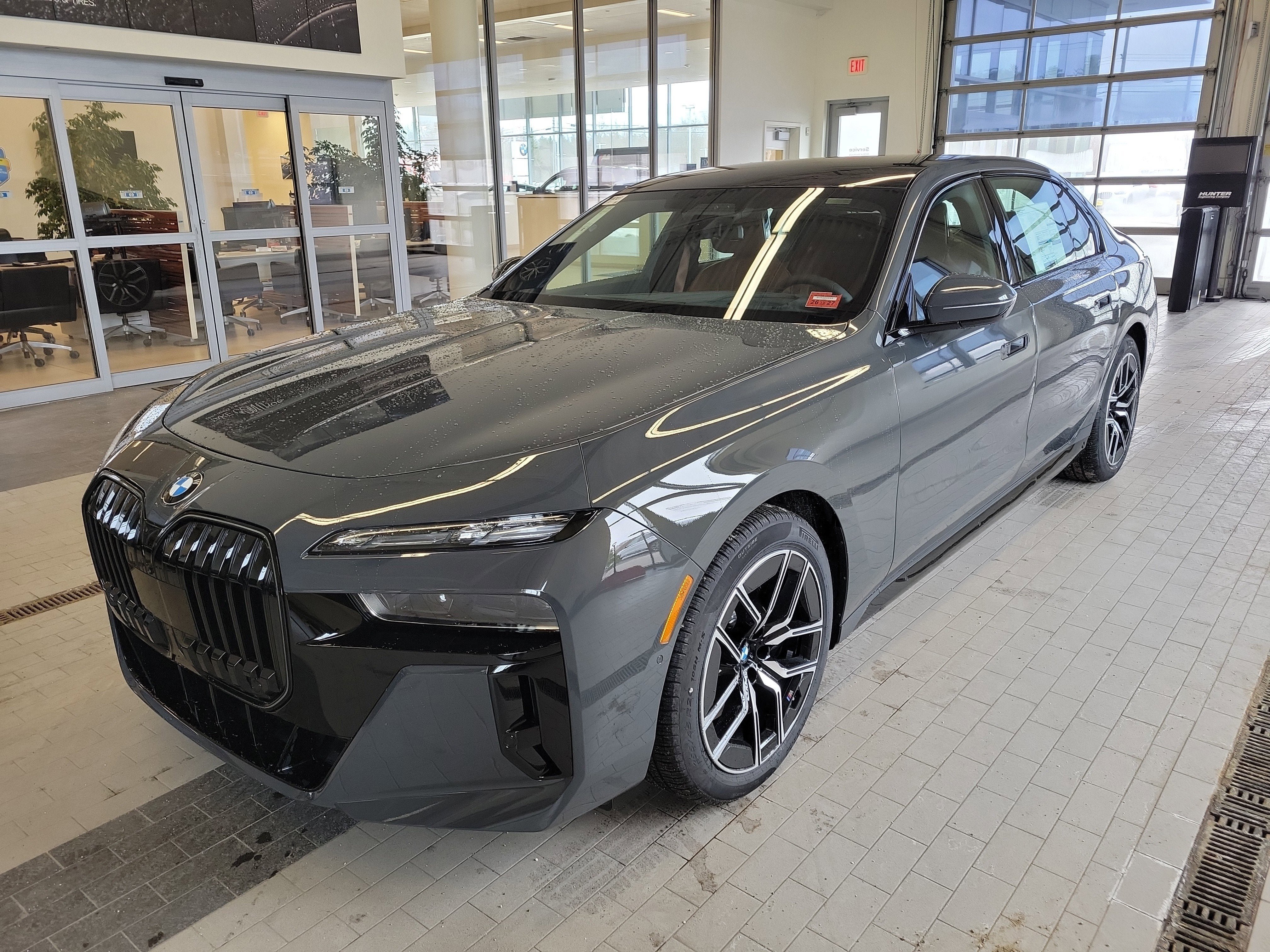 New 2026 BMW 760i xDrive w/ Executive Package