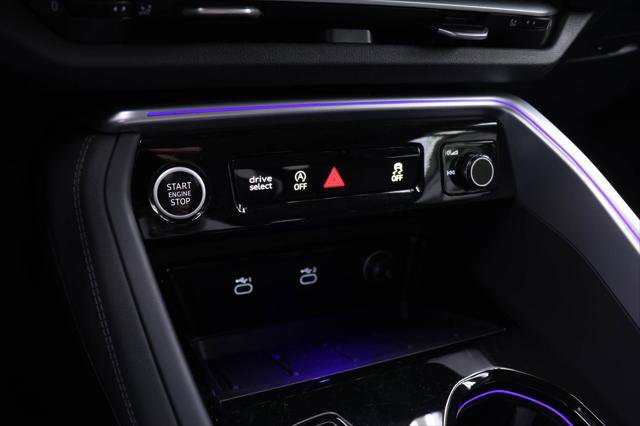 Certified 2025 Audi Q5 Premium w/ Convenience Package image 9