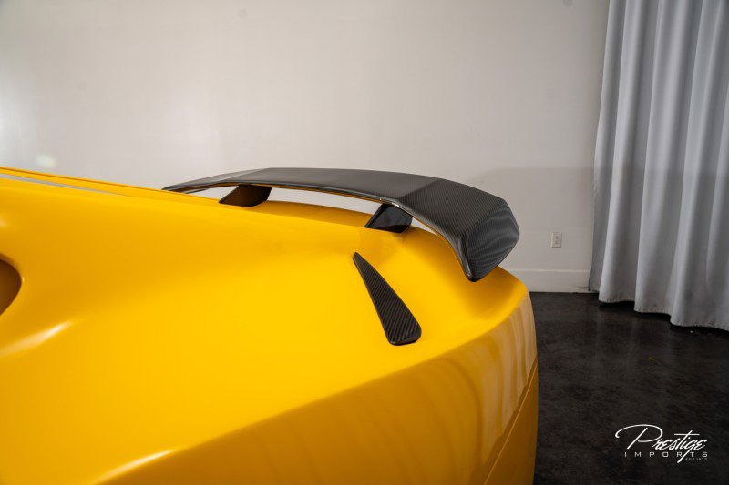 Used 2018 Ferrari 812 Superfast image 17