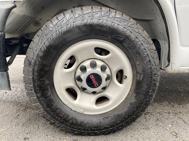 Used 2024 GMC Savana 2500 Extended w/ Driver Convenience Package image 20
