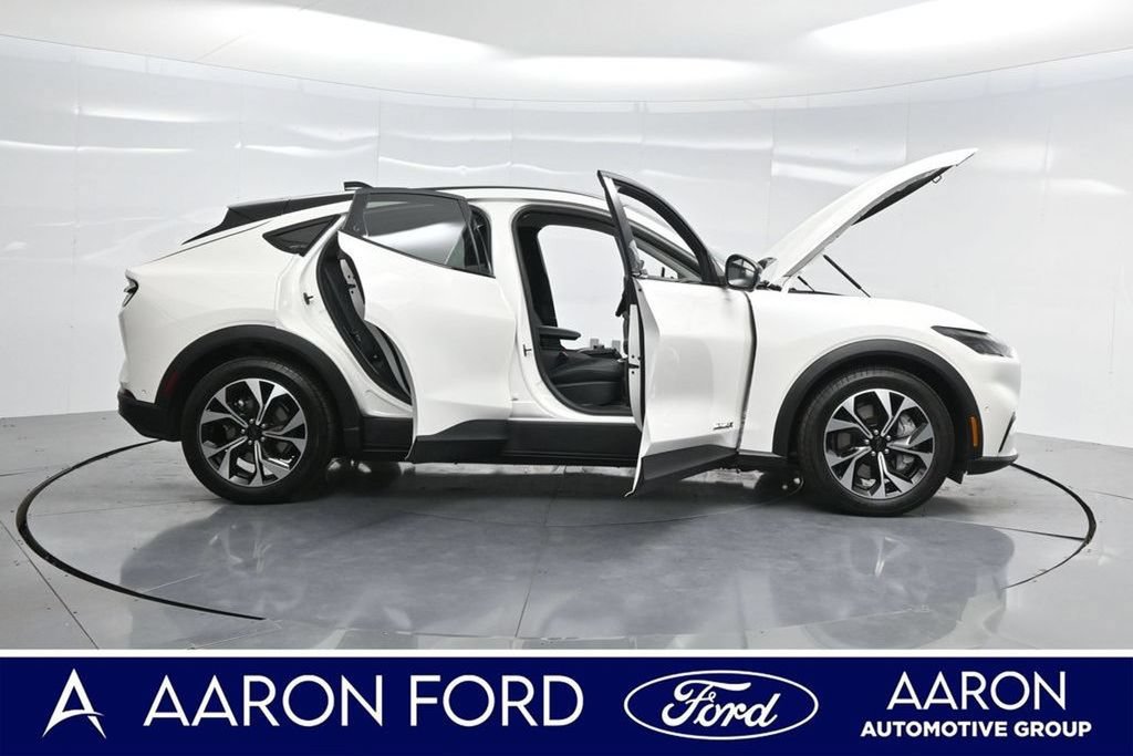 New 2024 Ford Mustang Mach-E Select AWD/4WD image 3
