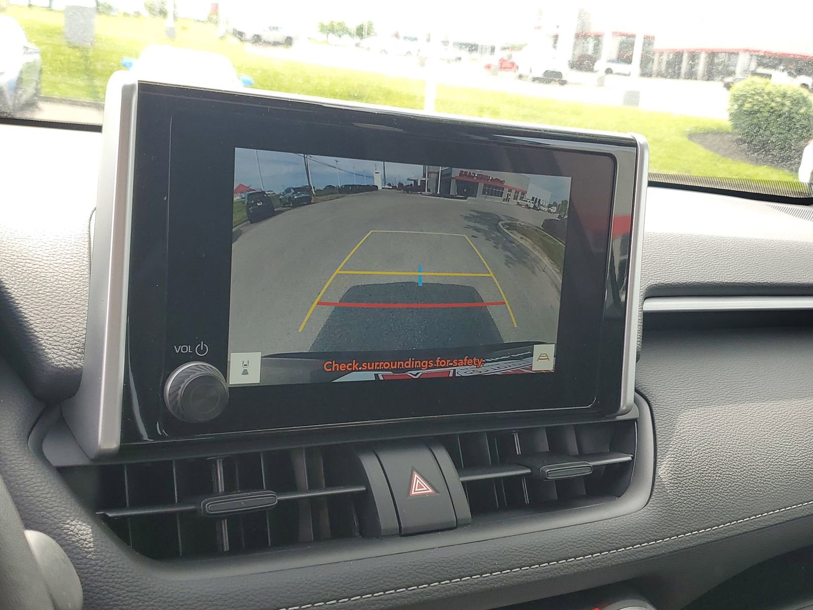 Used 2025 Toyota RAV4 XLE w/ Convenience Package AWD/4WD image 23