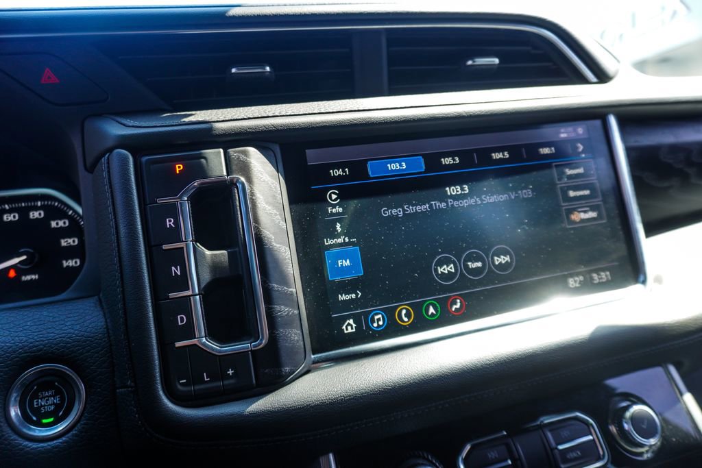 Used 2021 GMC Yukon Denali w/ Denali Premium Package image 22