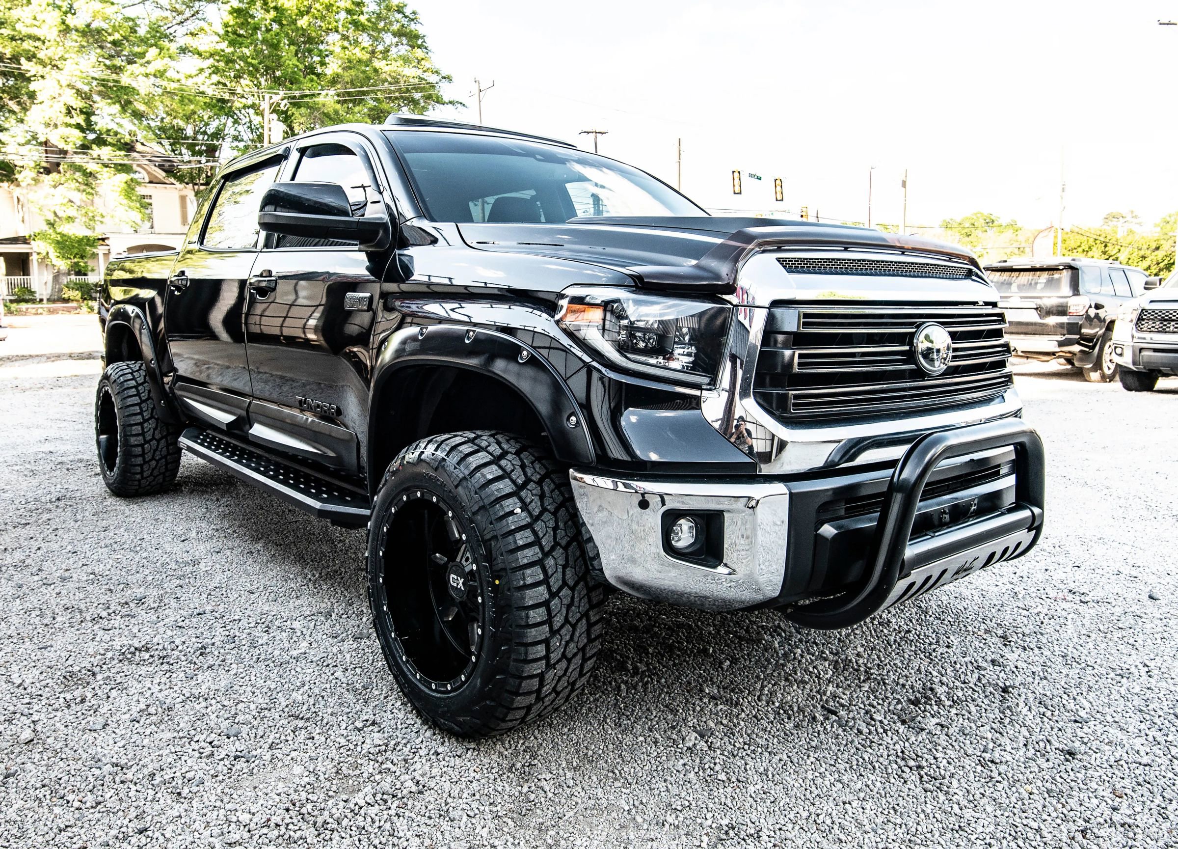 Used 2020 Toyota Tundra Limited w/ Limited Premium Package AWD/4WD image 15