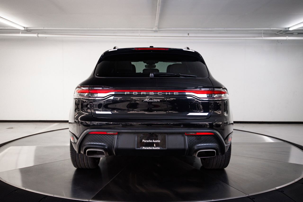 Certified 2026 Porsche Macan AWD/4WD image 5