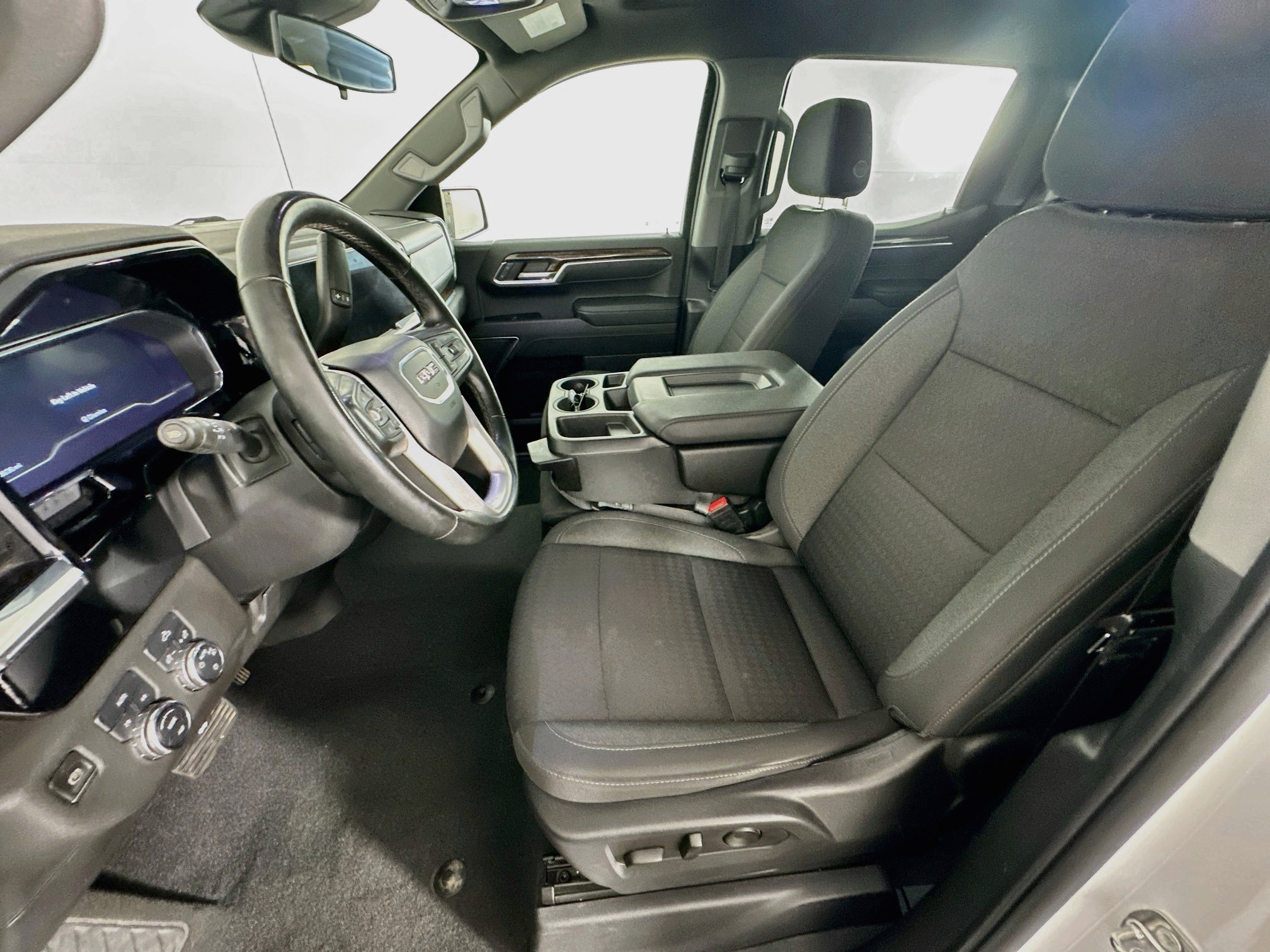 Used 2023 GMC Sierra 1500 SLE AWD/4WD image 13