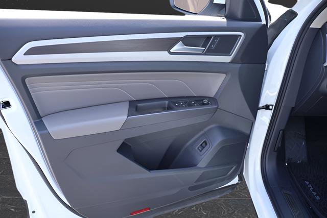 Certified 2023 Volkswagen Atlas SE w/ Panoramic Sunroof Package FWD image 12