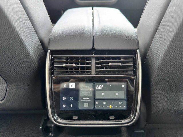 Used 2022 Rivian R1T Adventure image 45