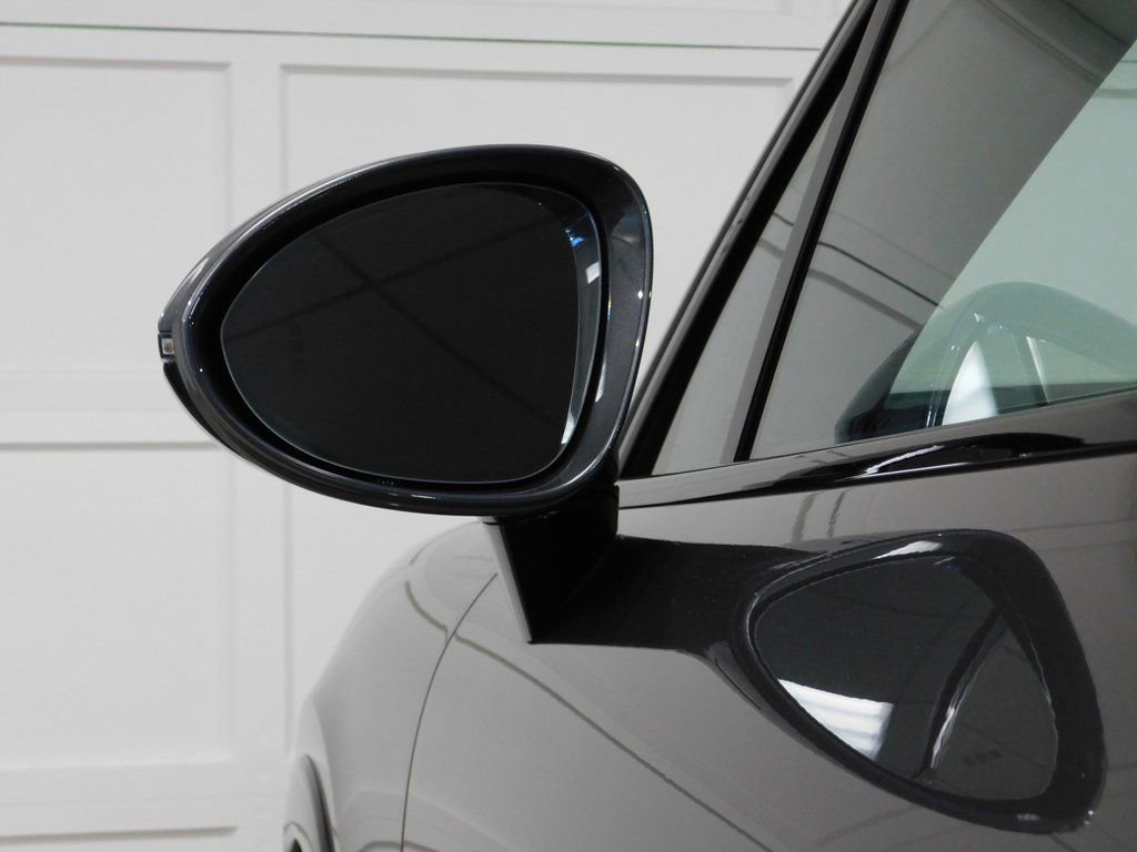 Used 2021 Porsche Cayenne GTS image 29