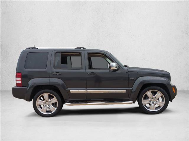 Used 2011 Jeep Liberty Limited Jet RWD image 4
