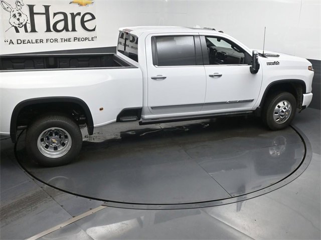 New 2026 Chevrolet Silverado 3500 High Country w/ High Country Premium Package image 17