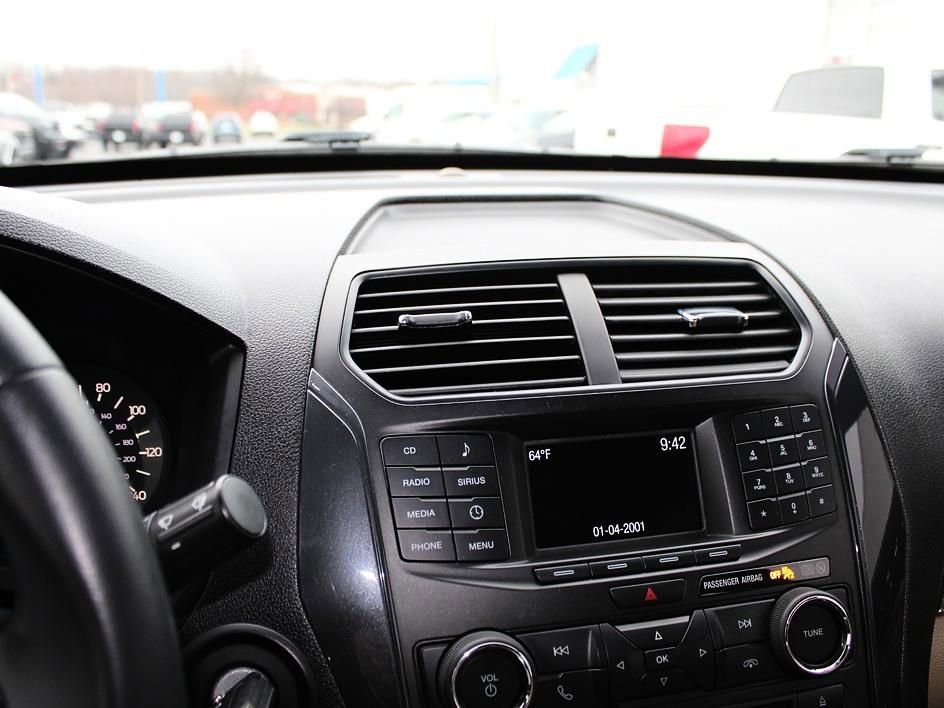 Used 2017 Ford Explorer FWD image 21