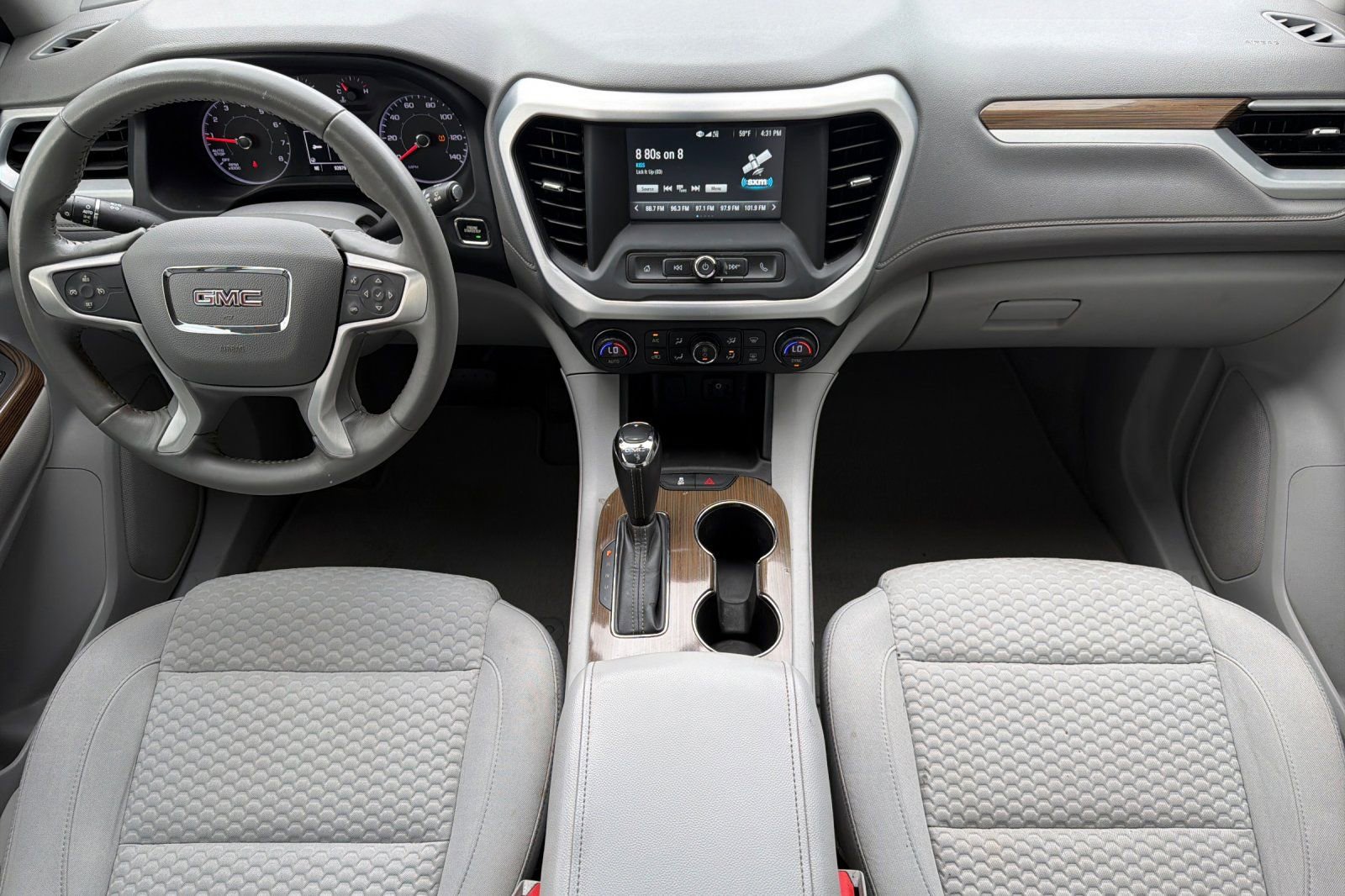 Used 2019 GMC Acadia SLE FWD image 10
